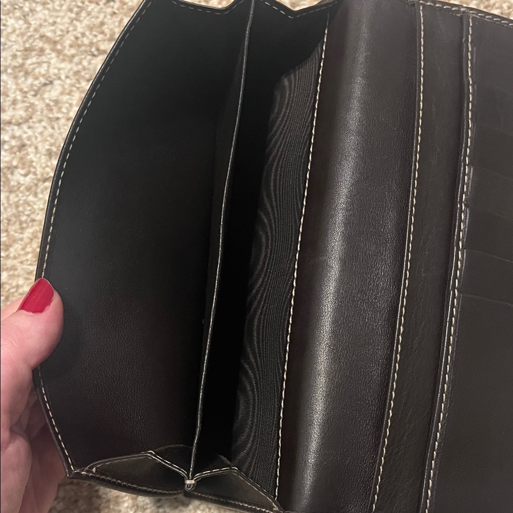 1448. Gucci Heart Tan and Brown French Purse Wallet - Picture 13 of 14